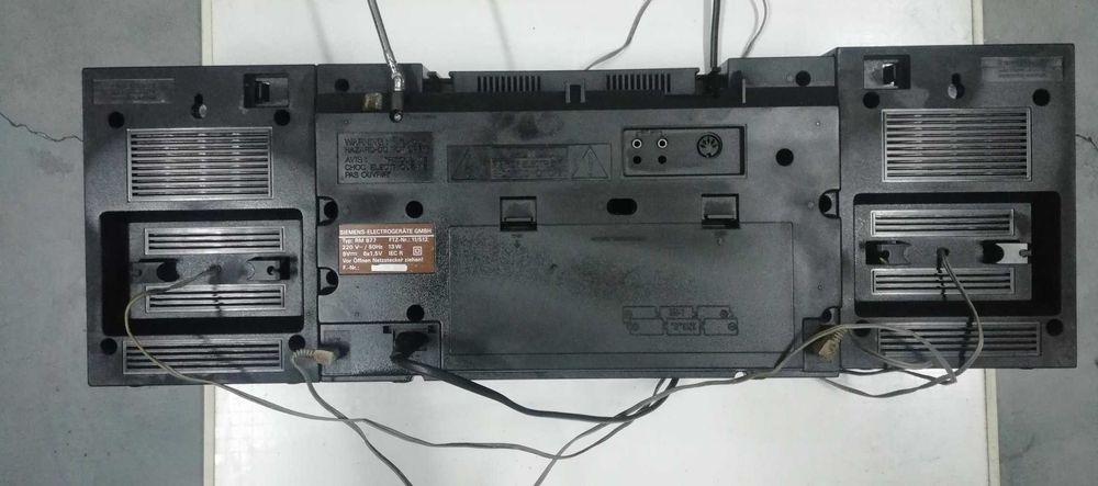 Aparelhagem portátil anos 80 Boombox Siemens Club 877