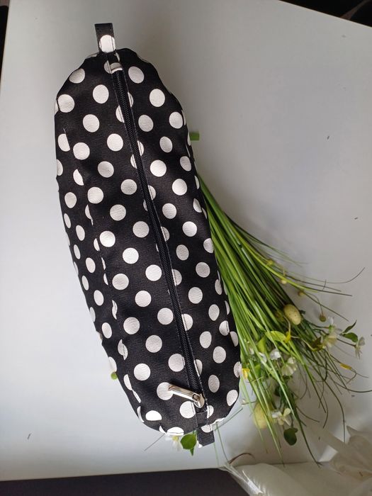 Czarny organizer w białe kropki do torebki O Bag Standard