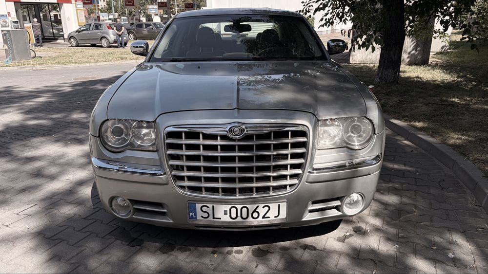 300c 5.7 hemi zadbany bez gazu