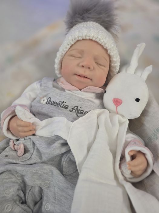 Bebé Reborn Menina Realista Silicone Sólido Completo 45 cm