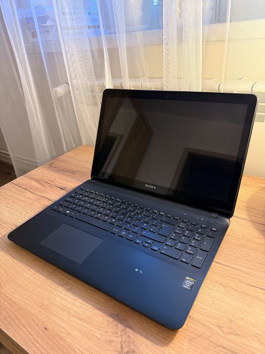 Laptop SONY VAIO  dotykowy ekran