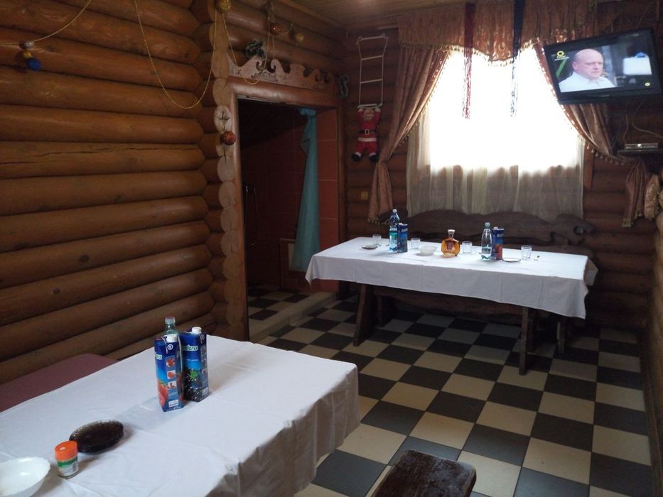 Будинок подобово з банею. Осокорки.