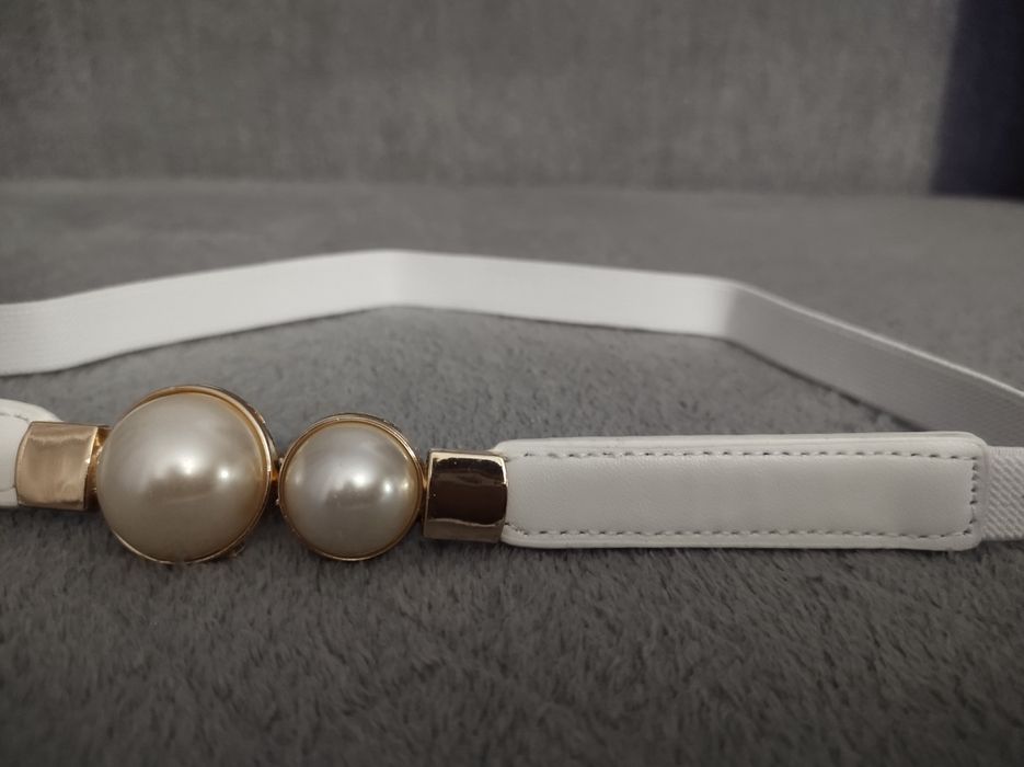 Nowy,biały ,elastyczny pasek