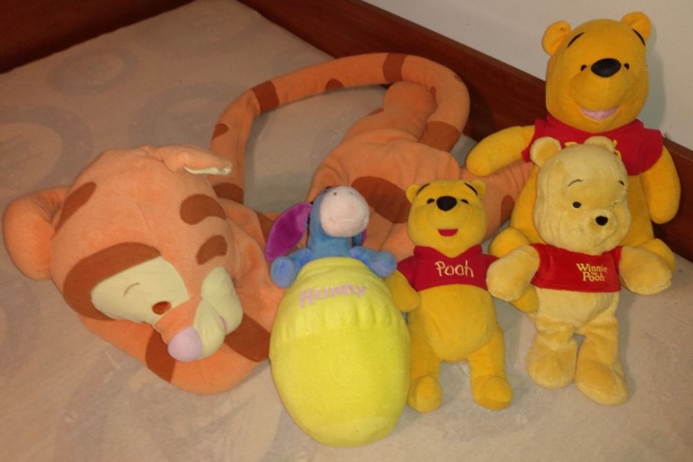 Zestaw firmowych maskotek Kubuś Puchatek, osiołek, Tygrys