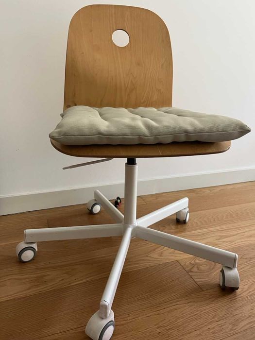 Height Adjustable Office Chair