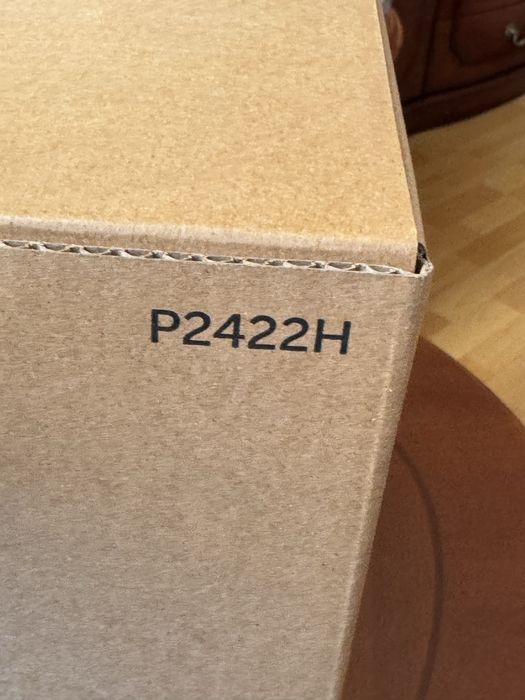 Новий Монітор Dell P2422H