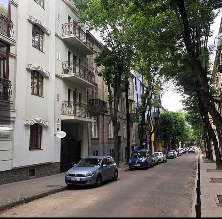 Продаж 3х к квартири вул Єфремова. Ближній центр ЛЬвів!