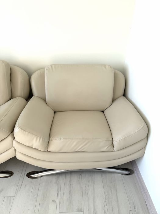 Комплект меблів Диван та два крісла