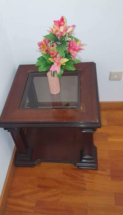 Coffee Table with Glass Top64740874803073122