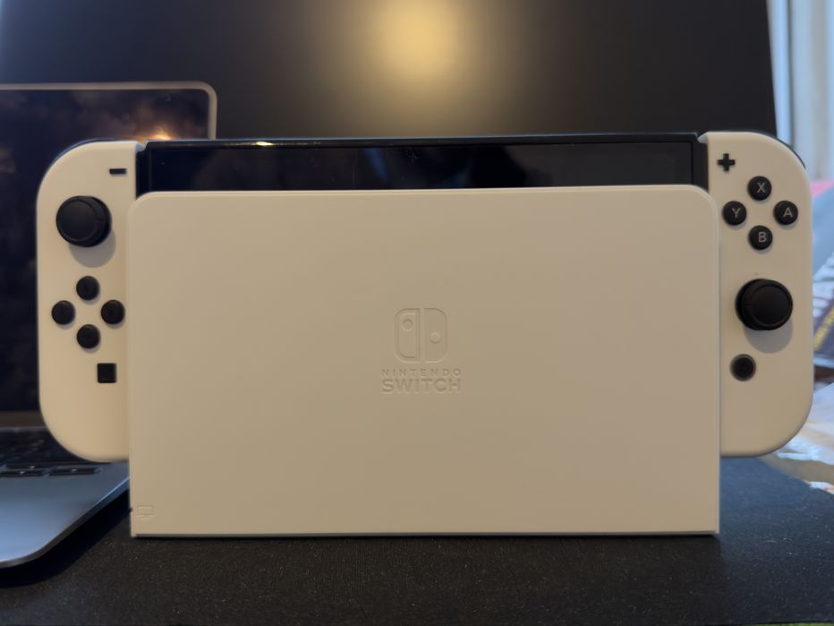 Nintendo Switch OLED Como Nova