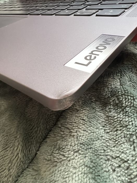 Lenovo IdeaPad Pro 5 (14”) – Ryzen 7 7735HS   | 2K+ | Dolby Atmos