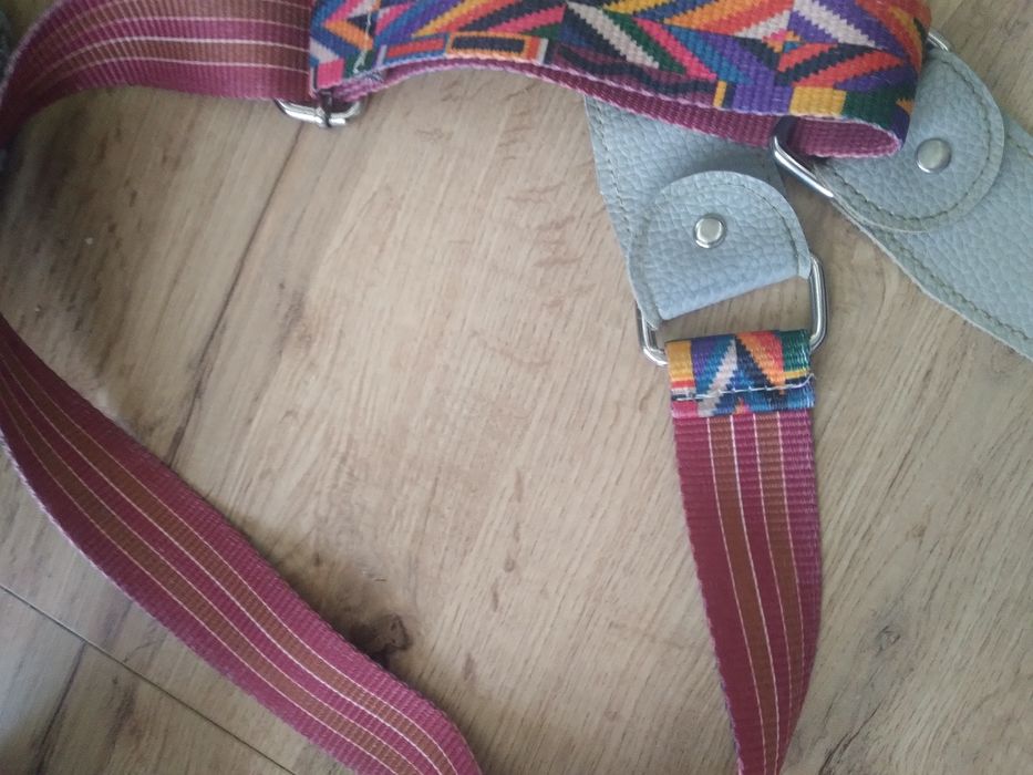 Świetny pasek do torebki