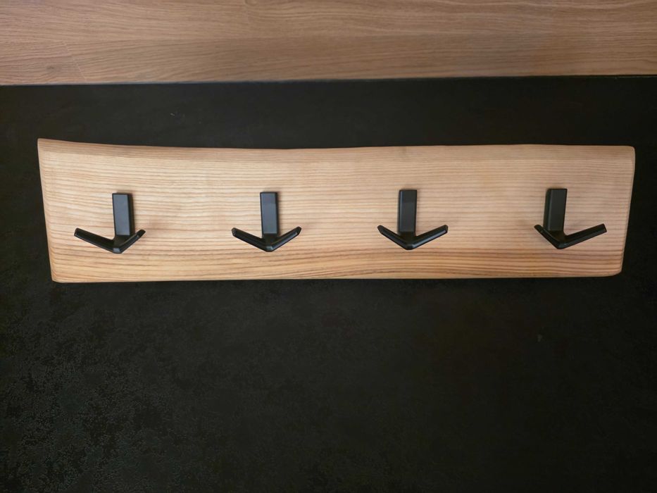 Wieszak ścienny dębowy  14*65