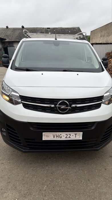 Opel Vivaro 2.0 CDTI 122 KM L2H1 Euro 6 | Navi | Kamera | Hak | Tempomat | Serwis