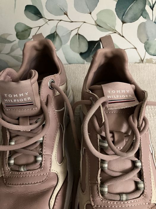 Tommy Hilfiger sneakersy damskie wiazane roz.39