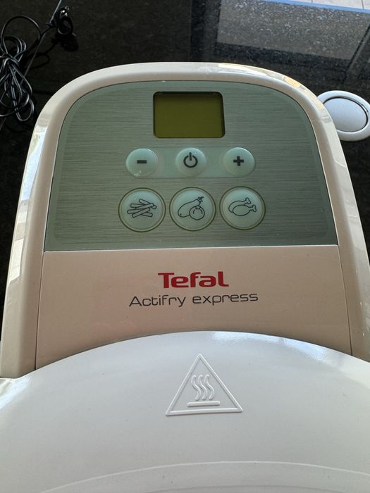 Fritadeira Tefal actifry express