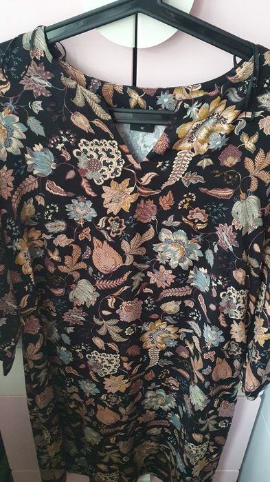 Sukienka Bialcon rozmiar 42 Nowa z oderwaną metką wiskoza