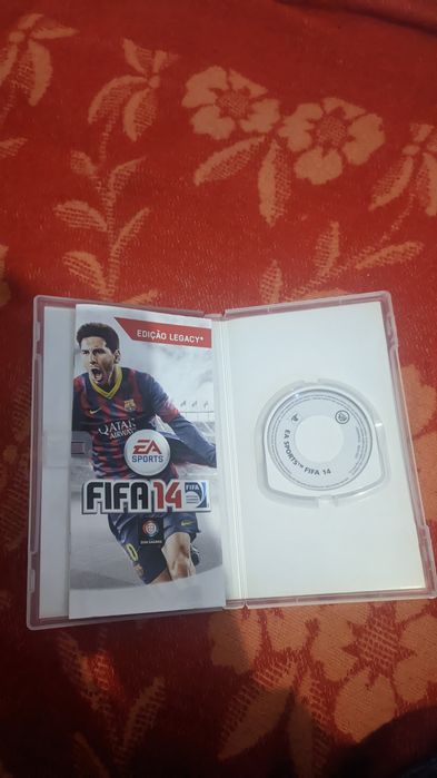 FIFA 14 edição legacy psp como novo