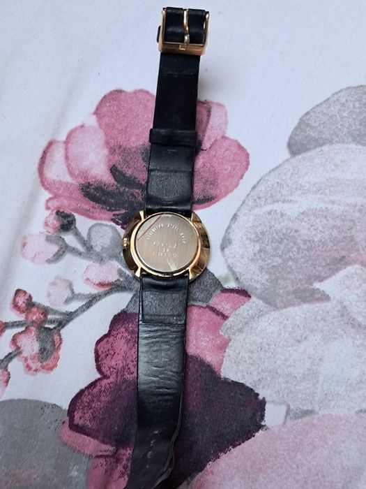 Zegarek damski na reke