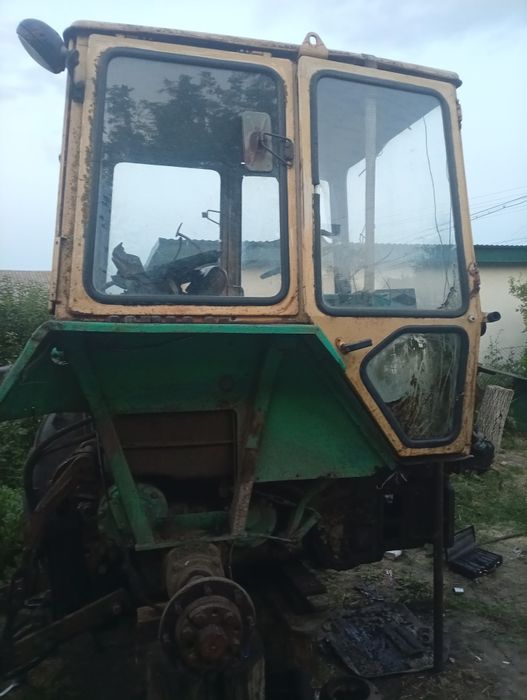 Продам кабіну трактора ЮМЗ 6