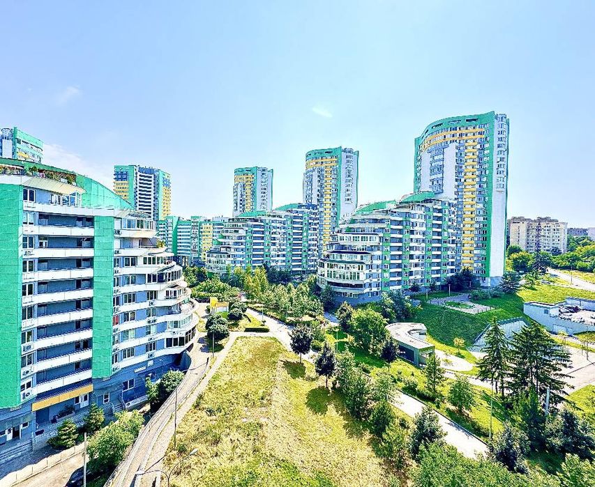 Продаж 44 кВ Паркове місто Вишгородська Варшавський Яскравий Navigator