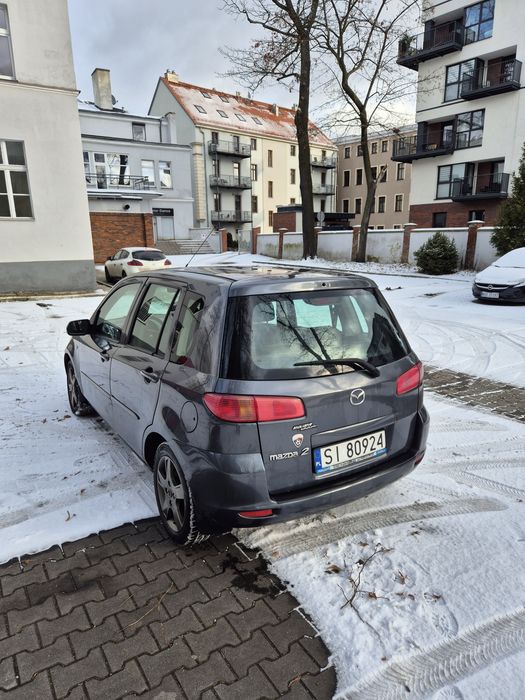 Mazda 2  1.4 Gaz