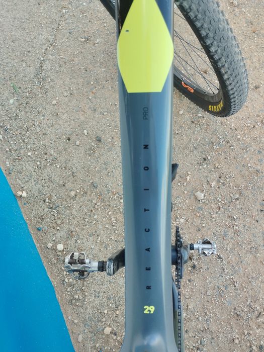 Bicicleta Cube Reaction Pro GTC