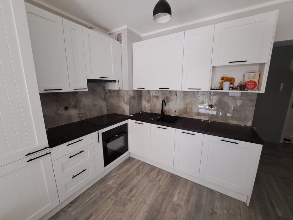 Remonty wykończenia montaże usługi budowlane glazurnicze