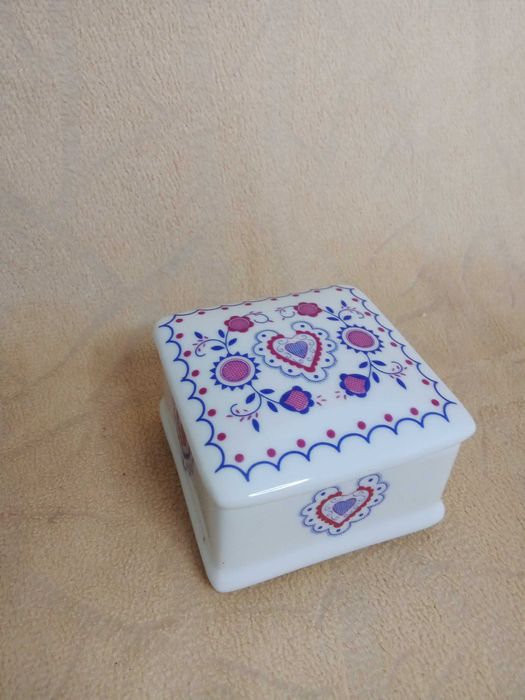 Caixa porcelana vintage AGRocha