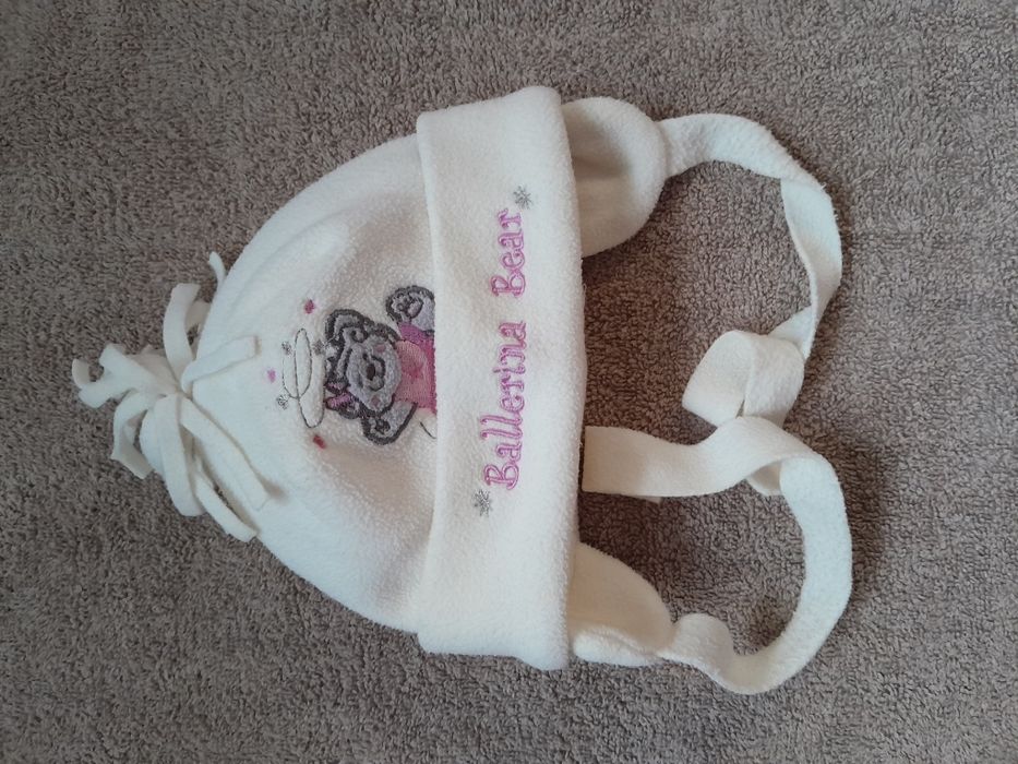 Продам шапочку для новонароджених.