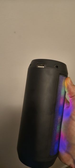 Sprzedam głośnik bluetooth,mobilny Esperanza EP113 kolory LED