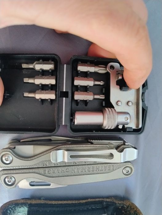 Leatherman charge TTi titanium  multitool