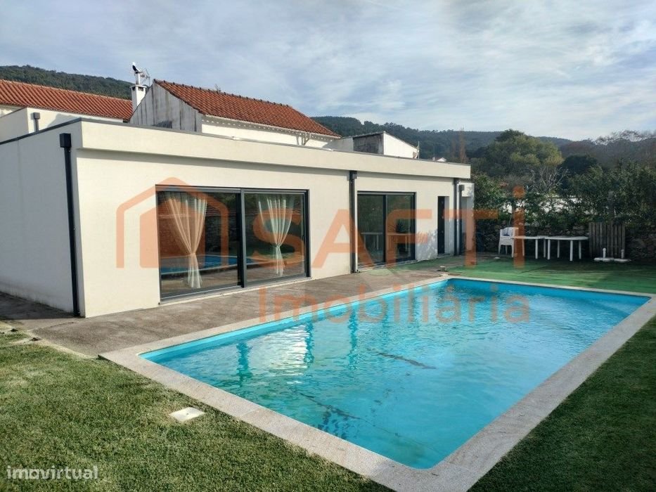 Moradia T3 com Piscina