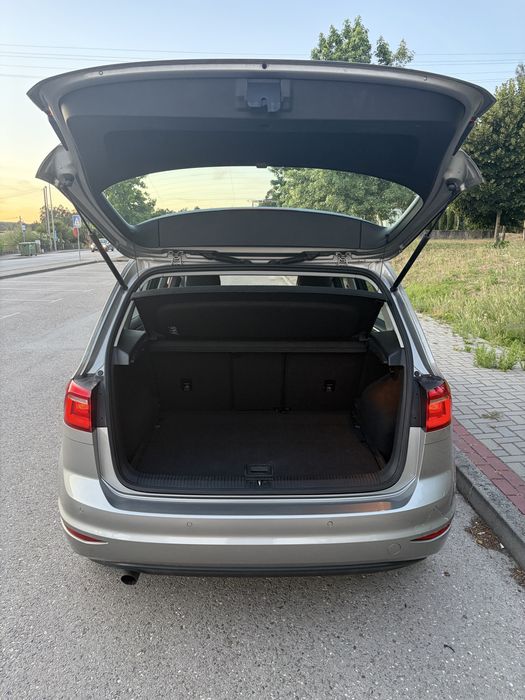 Golf Sportvan Highline