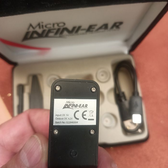 Слуховой аппарат Micro Infini Ear с возможностью подзарядки