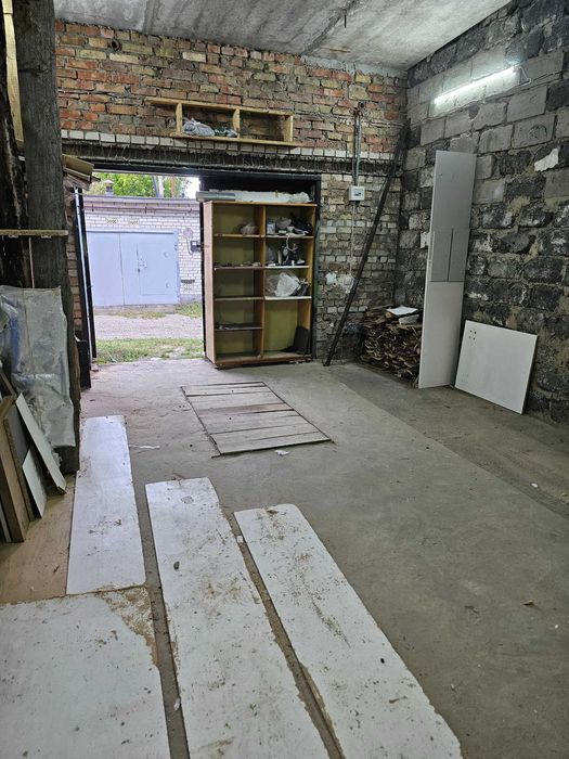 Здається в оренду гараж в АК ЗОРЯ (Буча, вул.Гребінки 2)