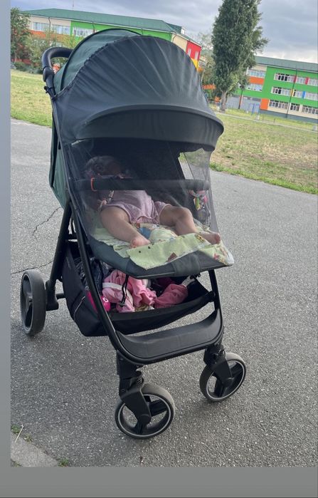 Продам коляску Carello Bravo