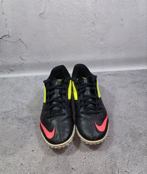 Сороконожки Nike Bomba 2 футбольные копочки Mercurial Vapor