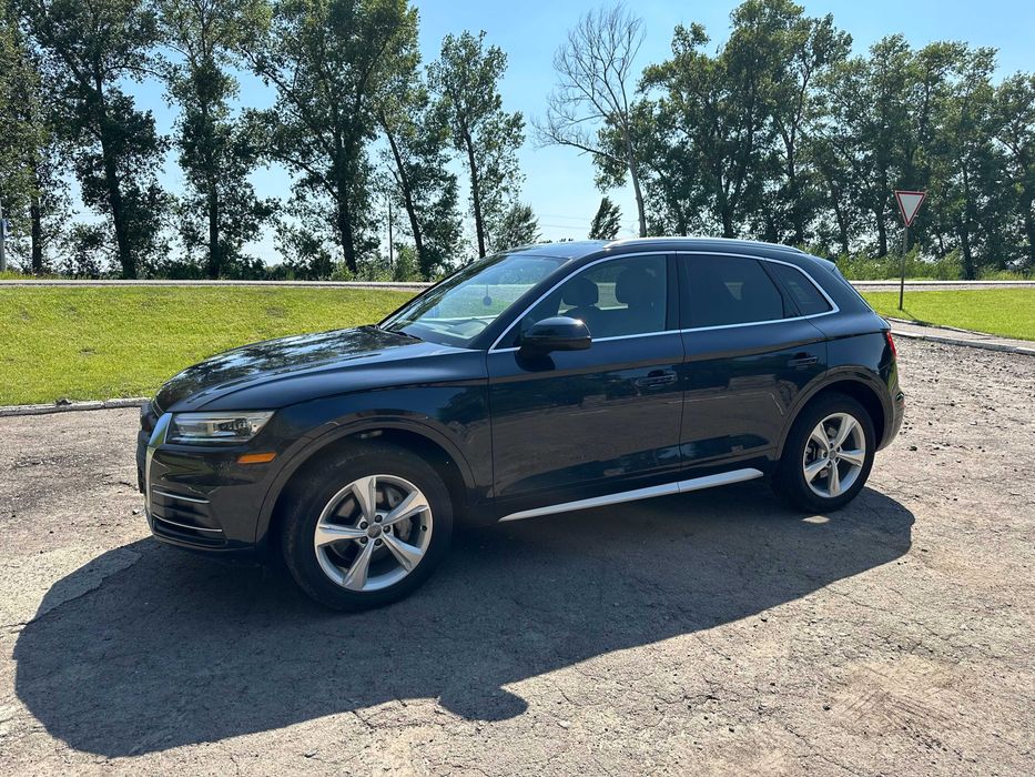 Audi Q5 2020 VIN WA1ANAFY1L2090335 фото оголошення 18 з 21