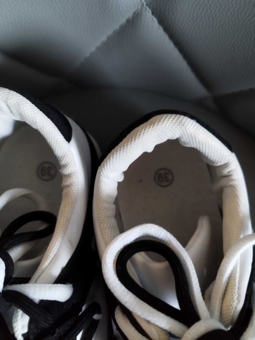Buty sneakersy rozmiar 39