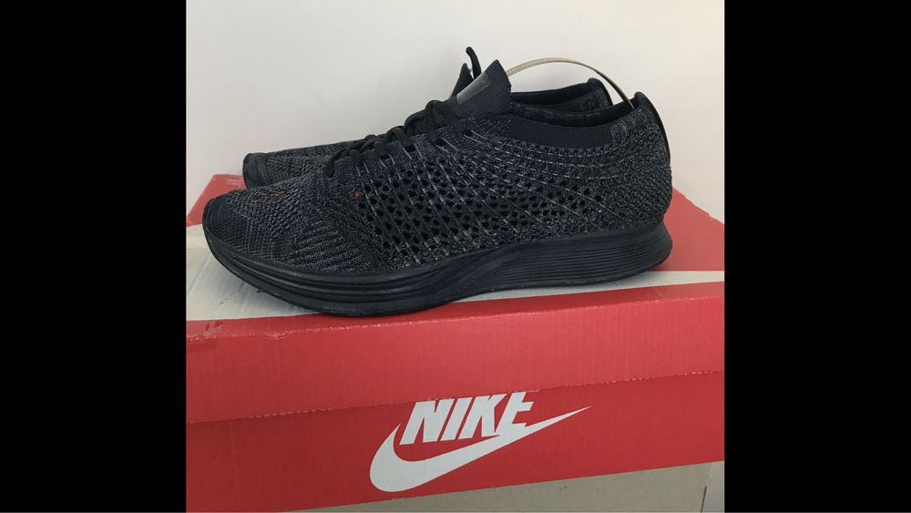 Літні кросівки  nike  flyknit racer running сітка як сандалі