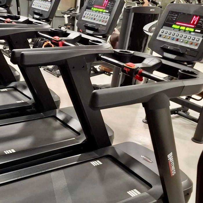 Passadeiras Profissionais BH Fitness – Estado Impecável (4 unidades disponíveis)