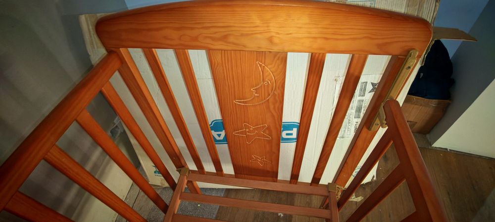 Cama infantil de madeira rústica – Lua/Estrela Taurus