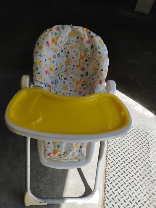 Cadeira com mesa para refeições de bebé Zippy