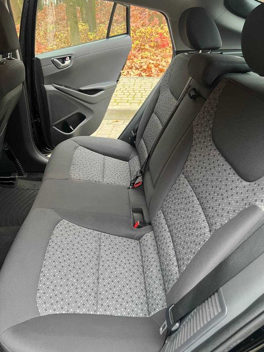 Авто в оренду. Машина в оренду. Оренда під таксі