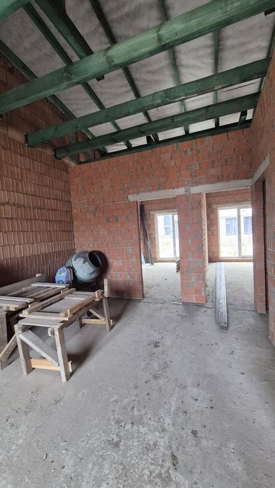 Продам котедж з міськими комунікаціями!