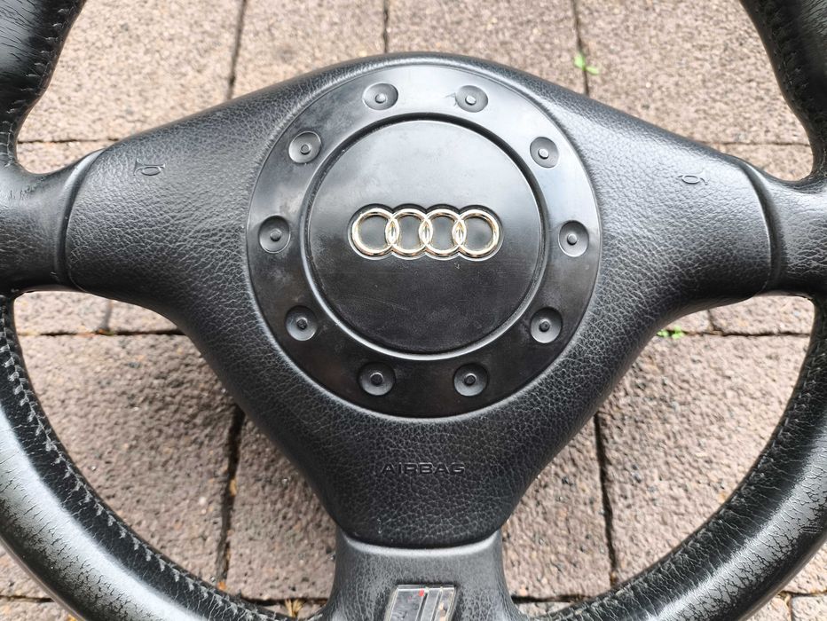 Kierownica Skóra Sline Audi A4 B5 Audi A6 C4 Audi 80 Mały Wieloklin