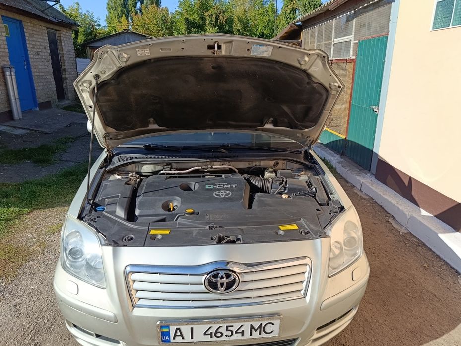TOYOTA Avensis T25