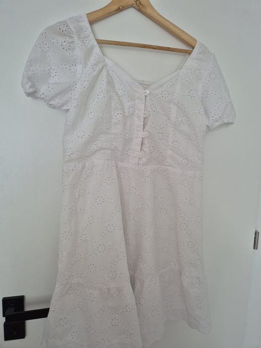 Sukienka biała boho romantyczna midsommar z haftem