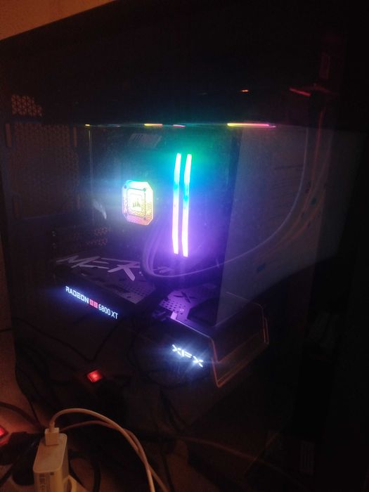 PC gaming roda todos os jogos. Conta ainda com cerca de 7 meses de garantia